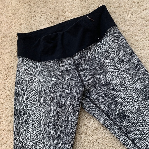 Leggings - Picture 2 of 3